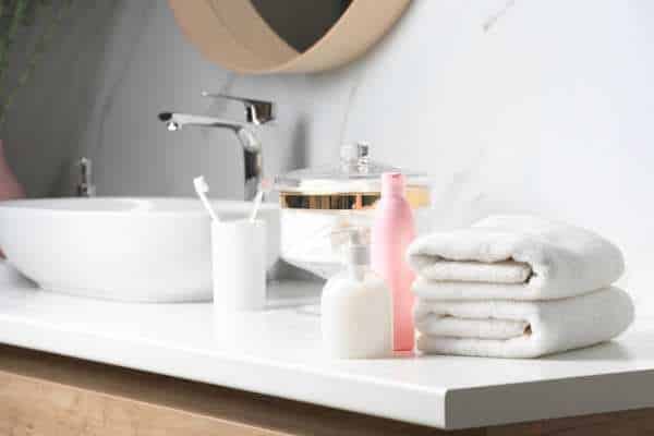 Apartment Accessories Decoration For Your Modern Bathroom